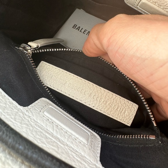 Balenciaga Shopping Tote - Picture 7 of 10